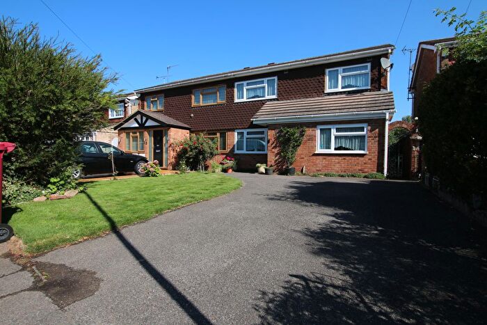 4 Bedroom Semi Detached House For Sale In Sherborne Close, Colnbrook, Slough, SL3