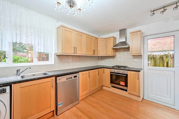 4 Bedroom House To Rent In Percheron Drive, Knaphill, Woking, GU21