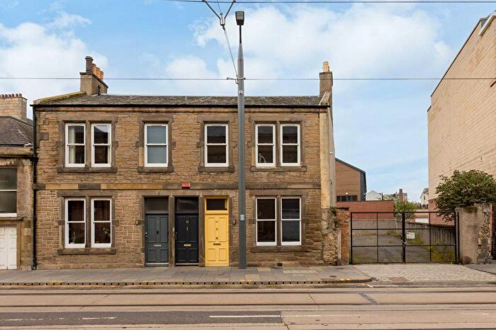 2 Bedroom Flat For Sale In Constitution Street, Leith, EH6