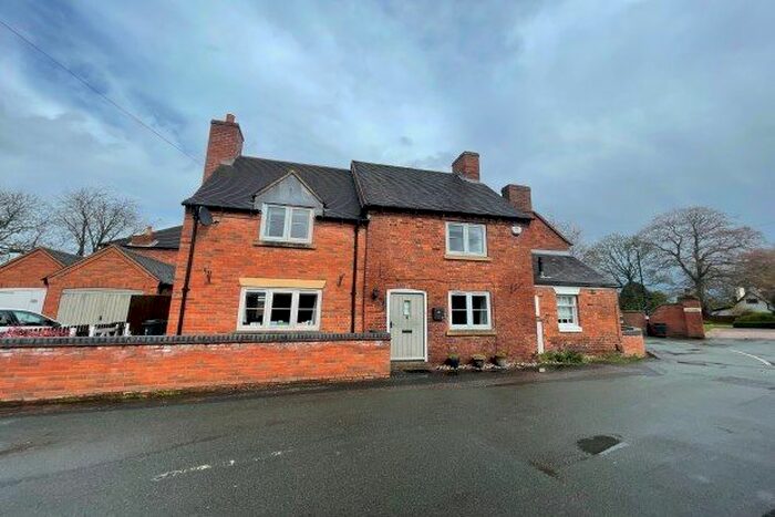 3 Bedroom Semi-Detached House To Rent In The Green Whittington, Lichfield, WS14
