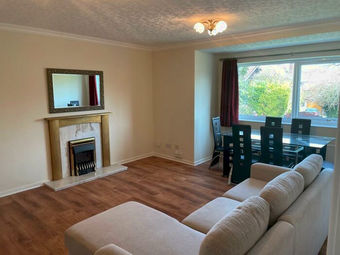 2 Bedroom Apartment To Rent In Green Hall Mews, Wilmslow, Cheshire, SK9