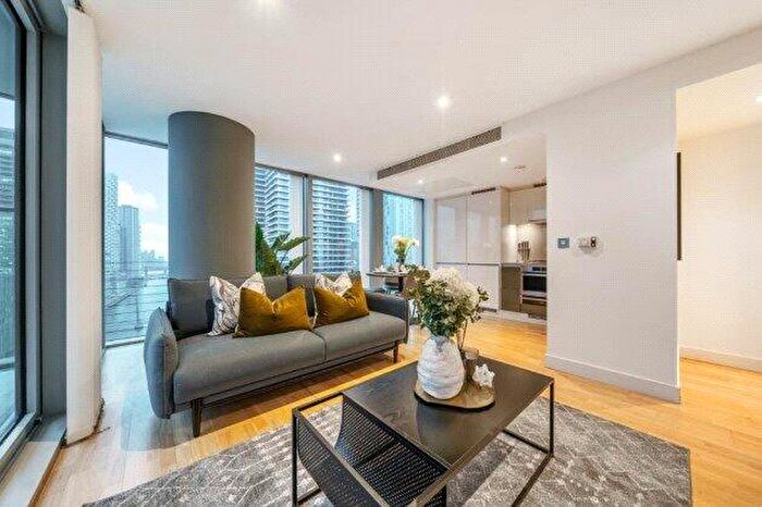 2 Bedroom Apartment To Rent In Landmark East Tower, Marsh Wall, London, E14