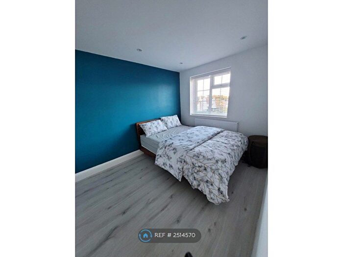 4 Bedroom Detached House To Rent In Glenfield Close, Aylesbury, HP21