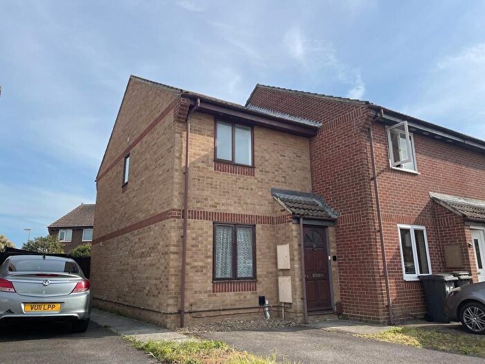 2 Bedroom End Of Terrace House To Rent In Rogers Close, Gosport, PO12
