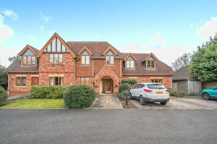 2 Bedroom Apartment To Rent In Church Court, Church Road, Earley, Reading, RG6