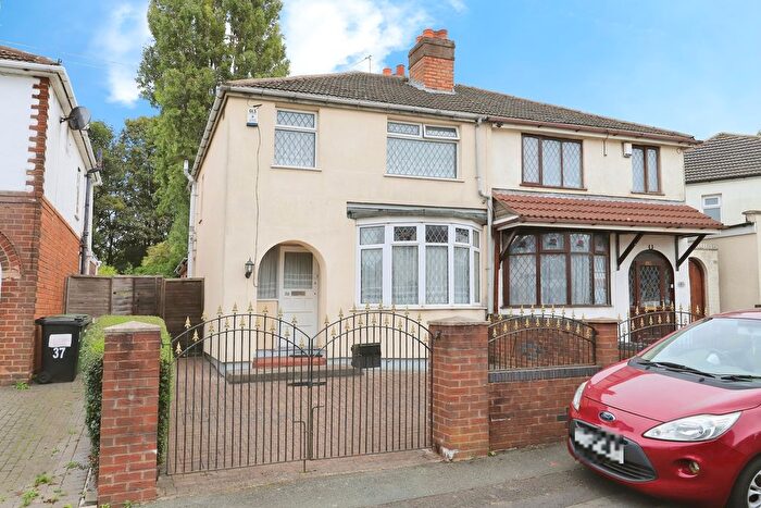 3 Bedroom Semi-Detached House For Sale In Windsor Road, Wolverhampton, West Midlands, WV4