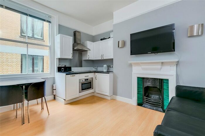 1 Bedroom Flat To Rent In Westminster Mansions, Great Smith Street, London, SW1P