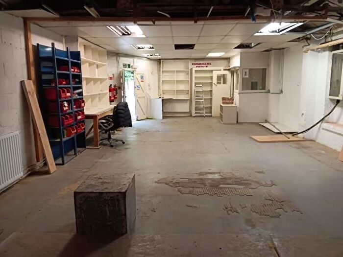 Studio To Rent In , Acton, London, Qu, W3