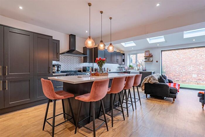 3 Bedroom Semi-detached House For Sale In Balcarres Road, Leyland, PR25