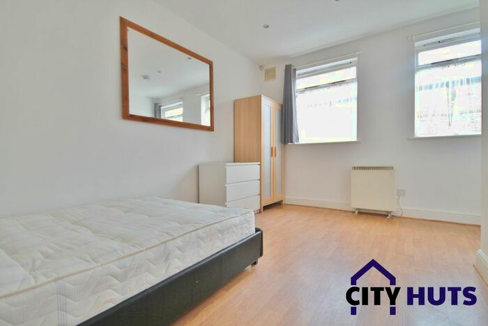 5 Bedroom Terraced House To Rent In Criterion Mews, London, N19