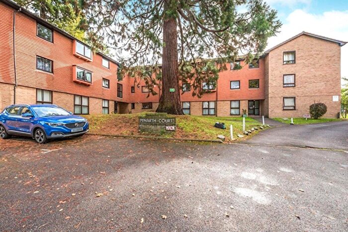 3 Bedroom Flat To Rent In Devonshire Avenue, Sutton, SM2