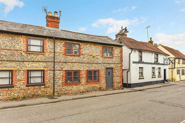 2 Bedroom Property To Rent In Bell Street, Whitchurch, RG28