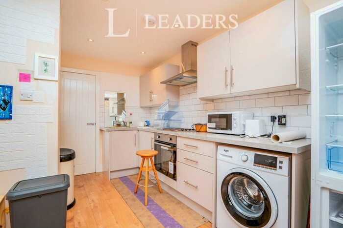 Apartment To Rent In Pool Road, Leicester, LE3