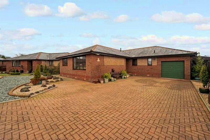 4 Bedroom Detached Bungalow For Sale In The Fieldings, Dunlop, KA3