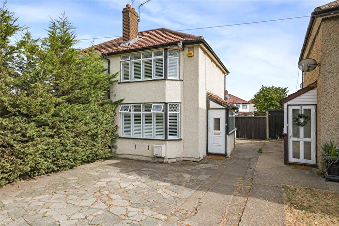 2 Bedroom Semi Detached House For Sale In Hook Lane, South Welling, Kent, DA16