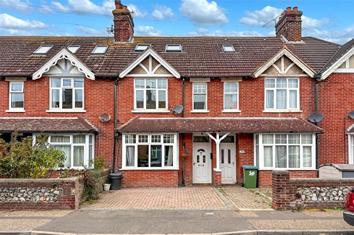 4 Bedroom Terraced House For Sale In Maxwell Road, Littlehampton, West Sussex, BN17