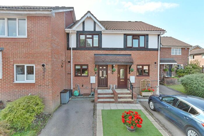 2 Bedroom Terraced House For Sale In Caxton Rise, Redhill, Surrey, RH1