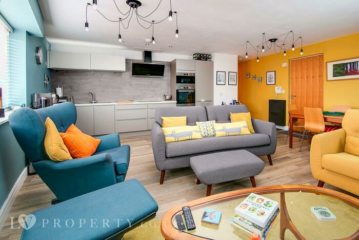 1 Bedroom Apartment To Rent In Islington Gates, Birmingham City Centre, B3