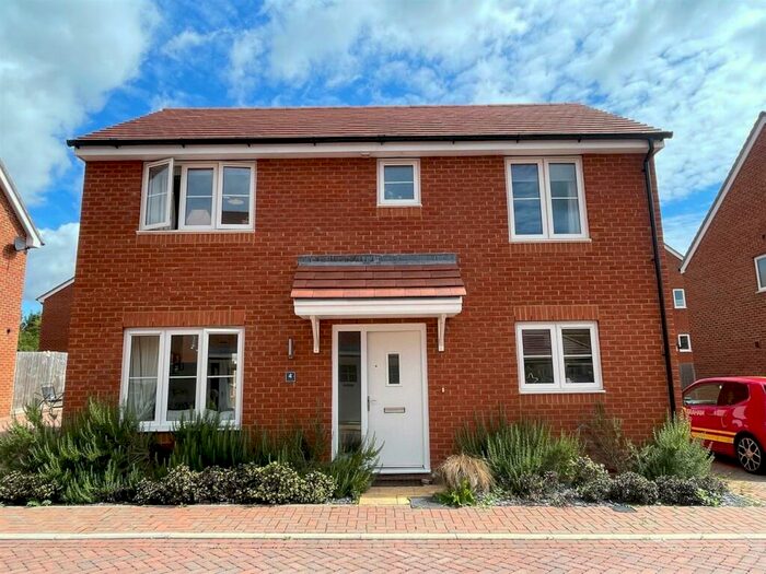 3 Bedroom House To Rent In Thicket Road, Picket Piece, Andover, SP11