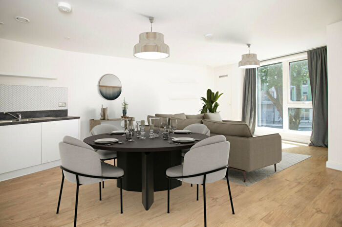 1 Bedroom Flat For Sale In Rye Lane, Peckham, SE15