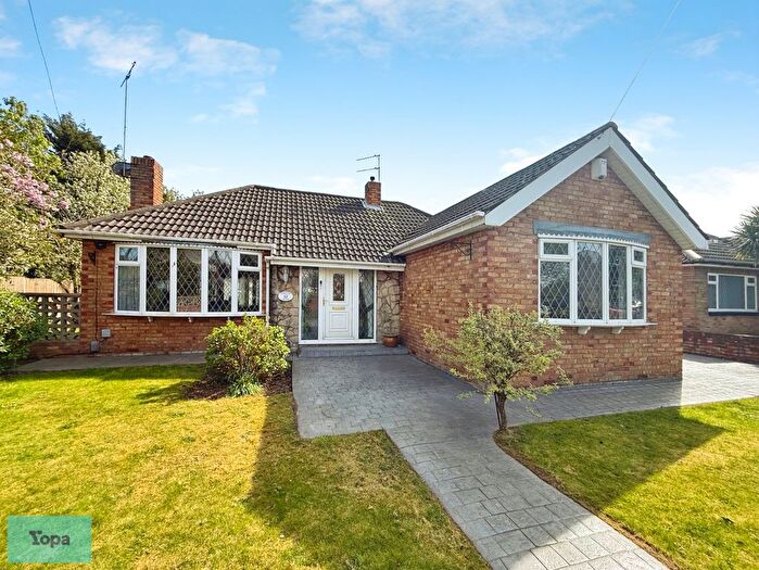 2 Bedroom Detached Bungalow For Sale In Lower Malton Road, Scawsby, Doncaster, DN5