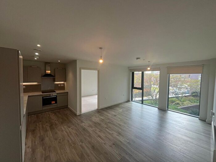 3 Bedroom Apartment To Rent In The Trilogy, Ellesmere Street, Manchester, M15