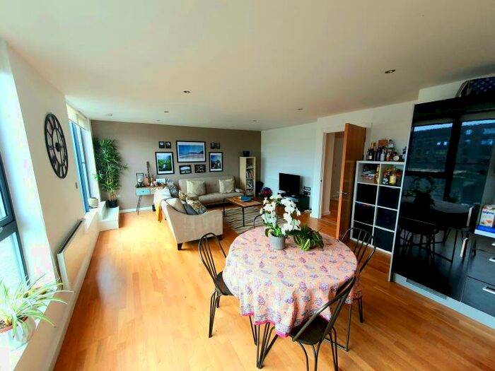 2 Bedroom Apartment To Rent In Apt . :: Flint Glass Wharf, M4