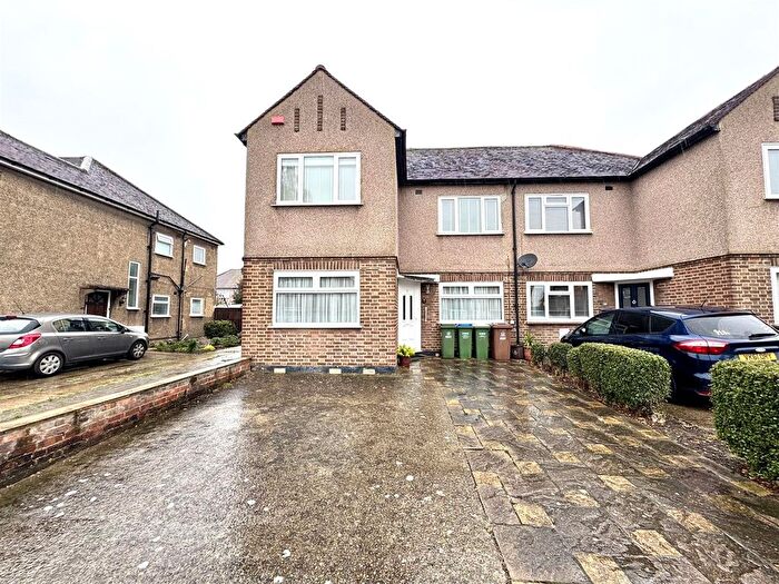 2 Bedroom Maisonette For Sale In Hudson Road, Bexleyheath, DA7