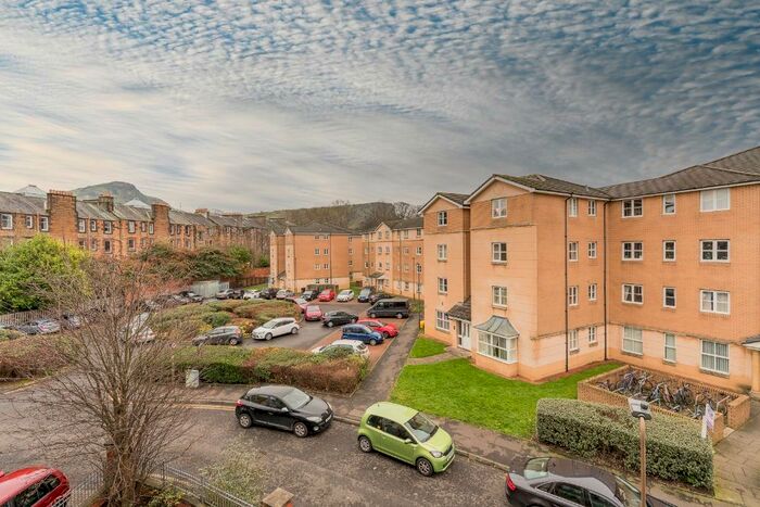 2 Bedroom Flat To Rent In Tytler Court, Abbeyhill, Edinburgh, EH8