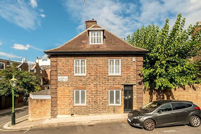 5 Bedroom Property To Rent In Campden Hill Square, Kensington, W8