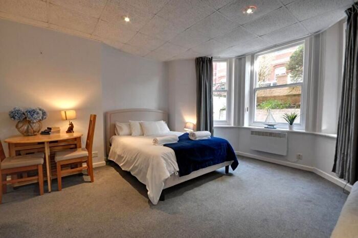 Studio To Rent In Durley Gardens, Bournemouth, BH2