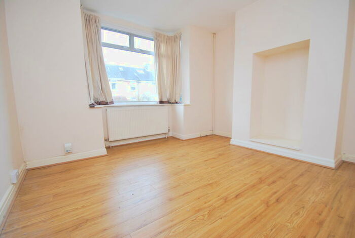 3 Bedroom House To Rent In Bloomfield Rise, Bath, BA2