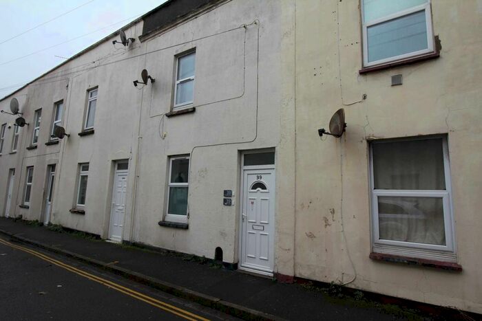 2 Bedroom Maisonette To Rent In Hopkins Street, Weston-Super-Mare, BS23
