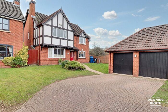 4 Bedroom Detached House For Sale In Coppice Grove, Lichfield, WS14