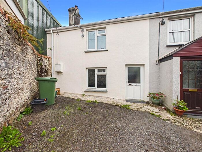 3 Bedroom Terraced House For Sale In Chapel Street, Holsworthy, Devon, EX22