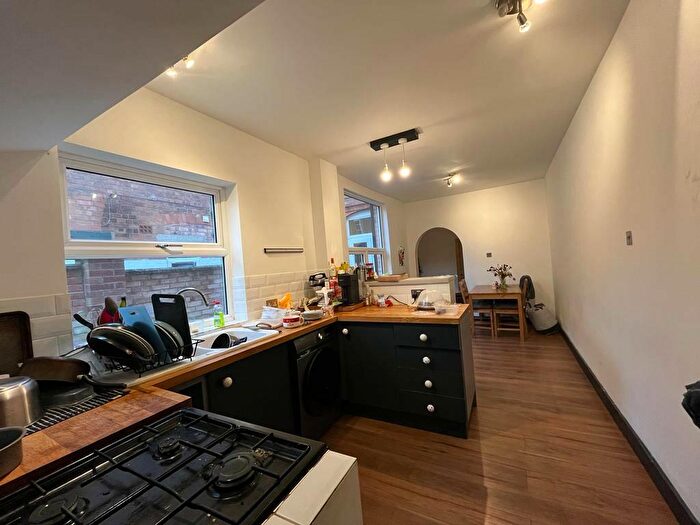 4 Bedroom End Of Terrace House To Rent In Upperton Road, Leicester, LE3