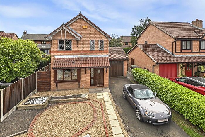 3 Bedroom Detached House For Sale In Fearnham Close, Leigh, WN7