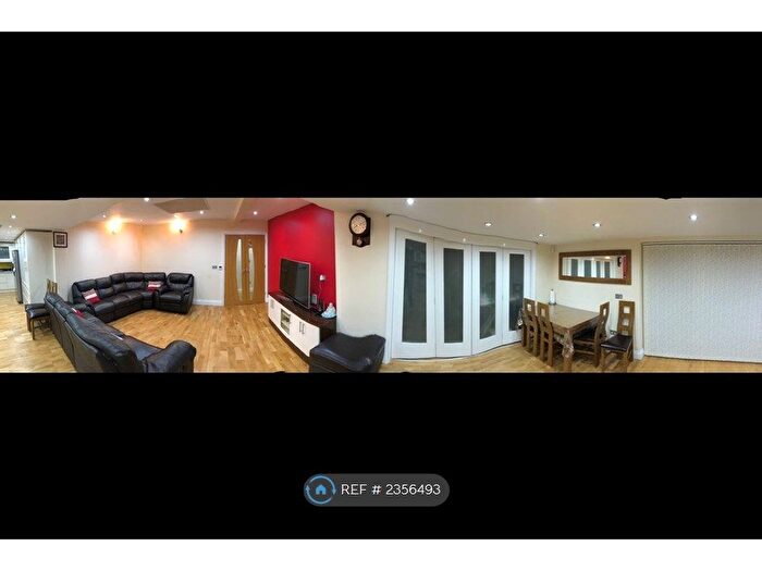 4 Bedroom Detached House To Rent In Avenue Road, Sutton, SM2