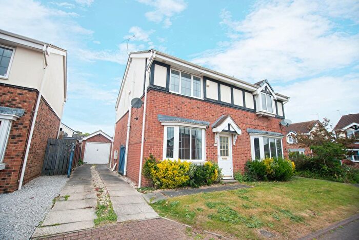 3 Bedroom Semi-Detached House To Rent In Cohort Close, Brough, HU15