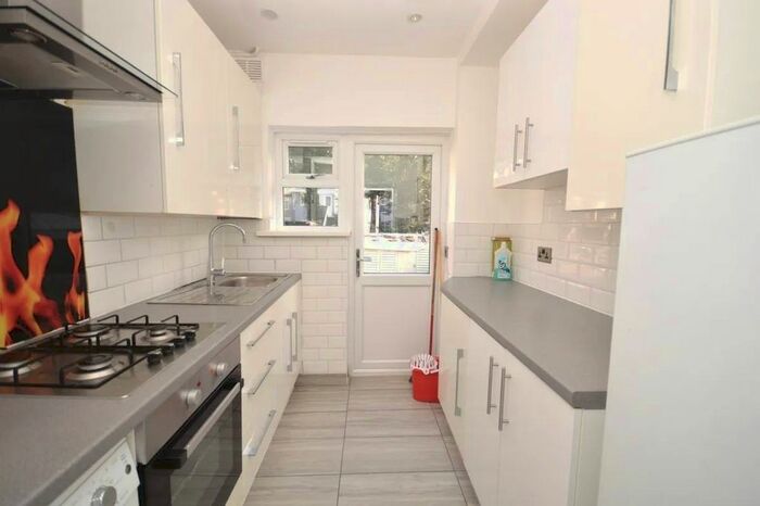 3 Bedroom Terraced House To Rent In Hooks Close, London, SE15