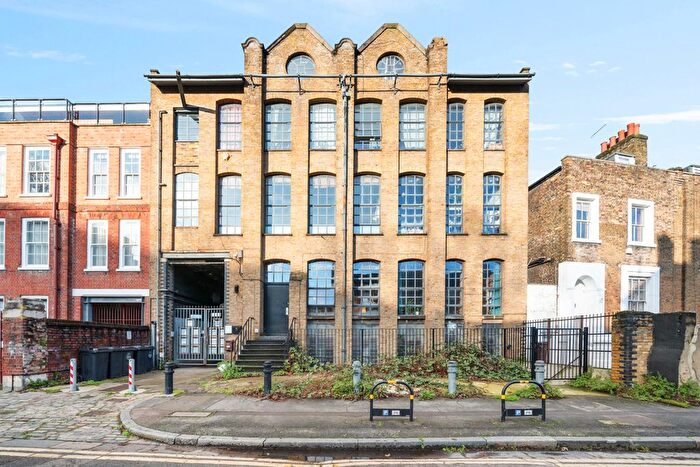 1 Bedroom Flat To Rent In Tudor Road (), South Hackney, London, E9