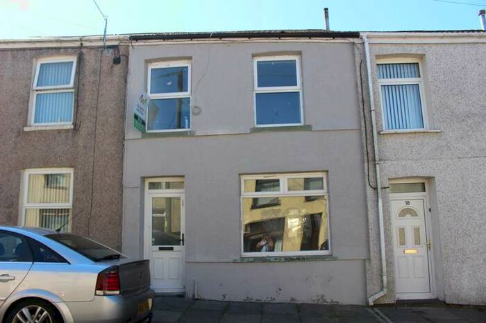 3 Bedroom Property To Rent In Railway Terrace, Maesteg, CF34