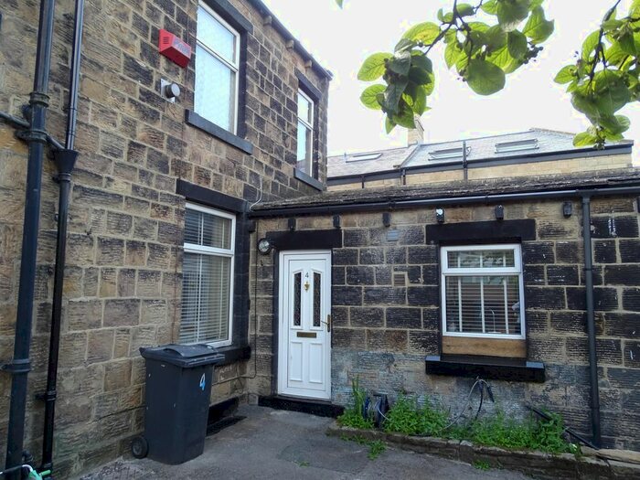 2 Bedroom Terraced House To Rent In Derby Road, Rawdon, Leeds LS19