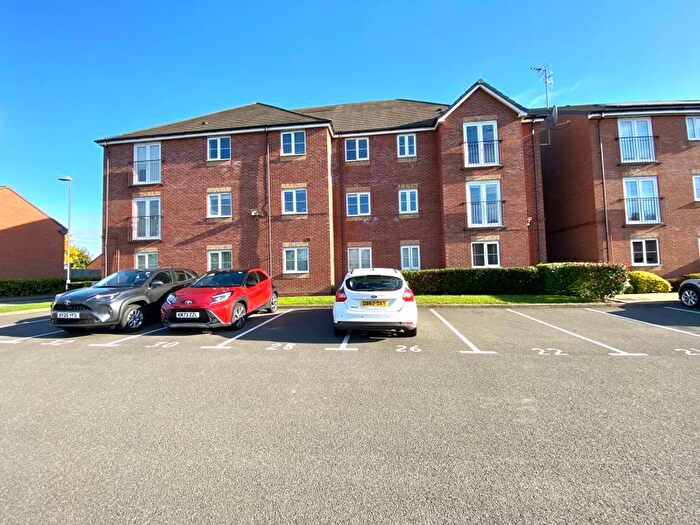 2 Bedroom Flat For Sale In Swan Close, Nuneaton, CV10