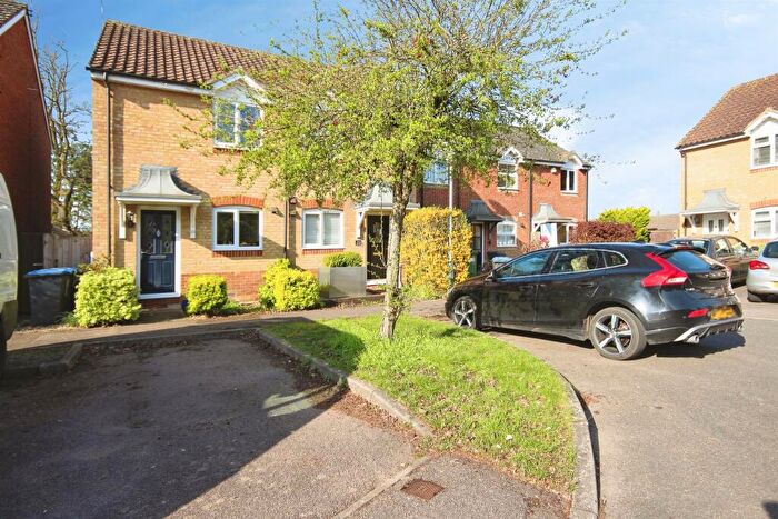 2 Bedroom Semi-Detached House For Sale In Birdhaven Close, Lighthorne, Warwick, CV35