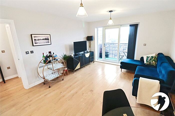 1 Bedroom Flat For Sale In Clydesdale Way, Belvedere, DA17