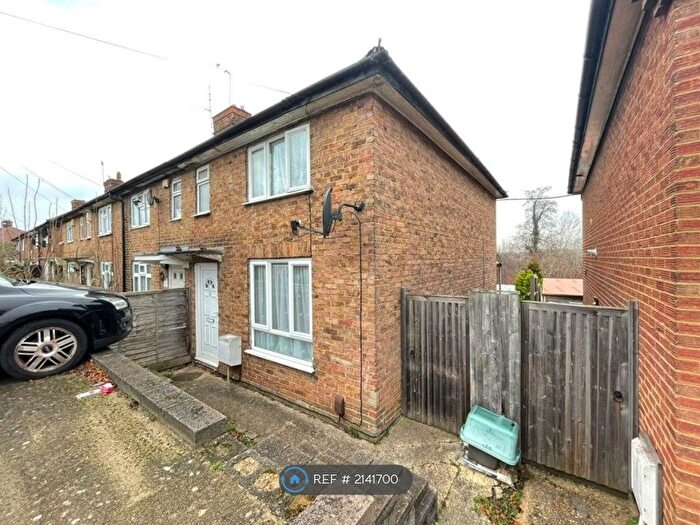 3 Bedroom Semi-Detached House To Rent In Spearing Road, High Wycombe, HP12