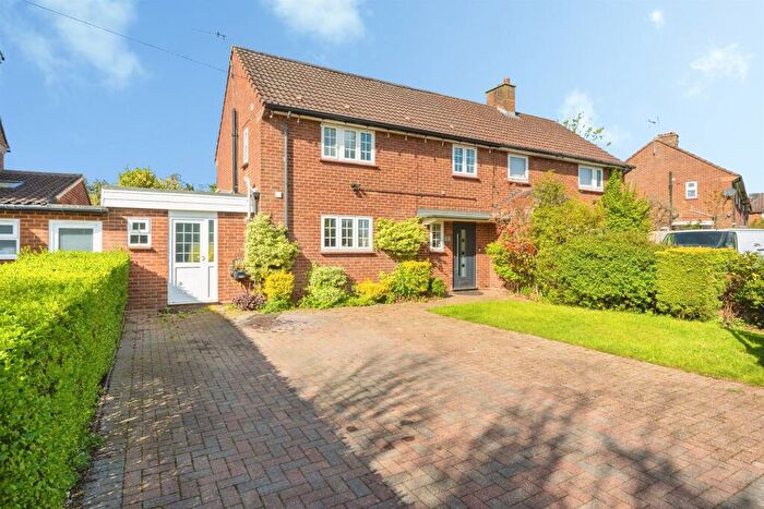 5 Bedroom Semi Detached House For Sale In Manor Road, London Colney, St. Albans, AL2