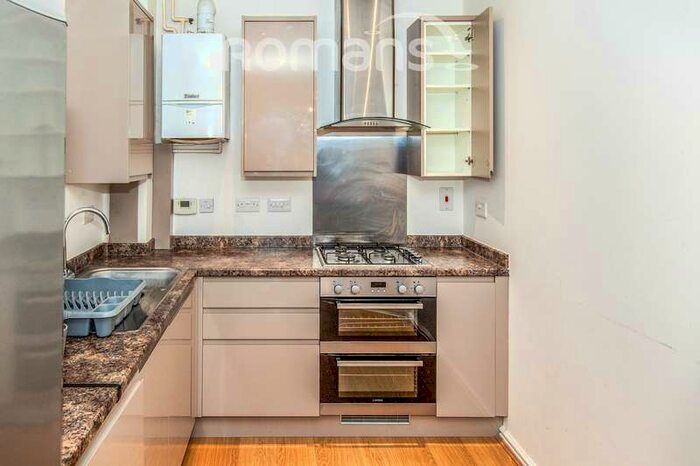 1 Bedroom Apartment To Rent In Kittiwake House, Slough, SL1