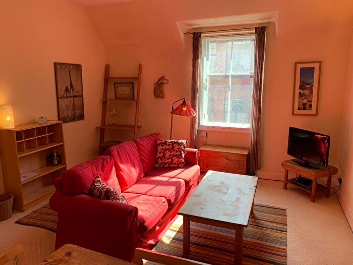 2 Bedroom Flat To Rent In West Port, Grassmarket, Edinburgh, EH1